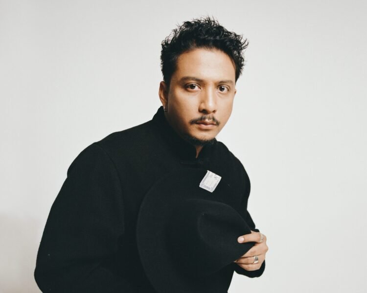 Sal Priadi - Nyala