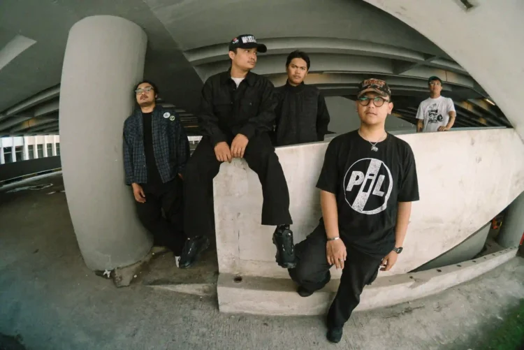 Personel Swarm Rilis Lagu Baru