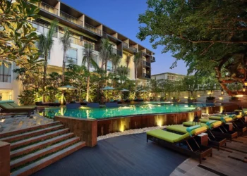 Jasa Renovasi Kolam Renang Profesional