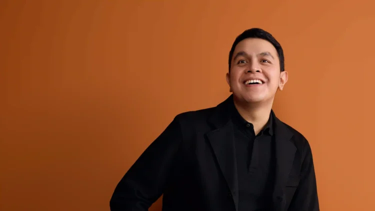 Tulus Rilis Lagu Teh Hijau